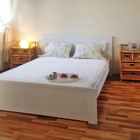 Lovely Apartm.near Airport *