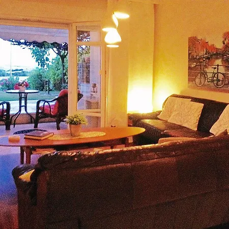 Appartement Lovely Apartm.near Airport *