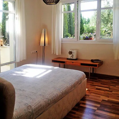 Apartment Lovely Apartm.near Airport *