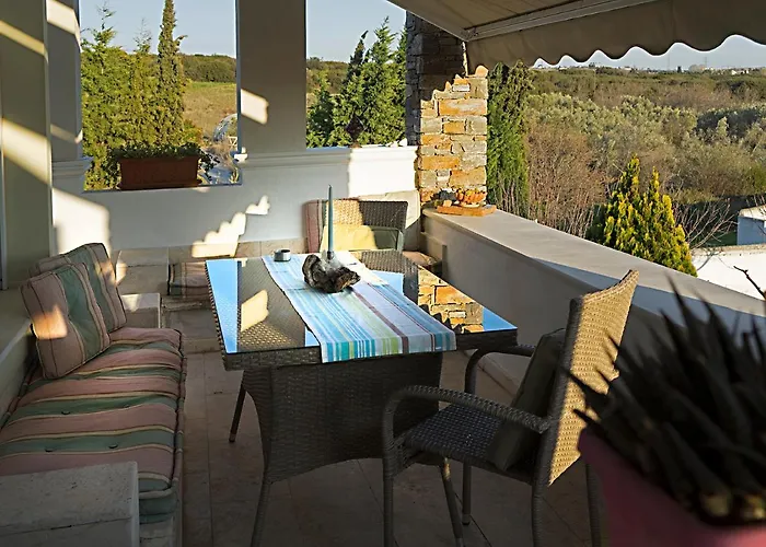 Lovely Apartm.near Airport Kardiá