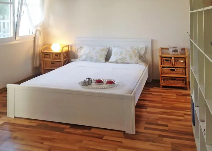 Lovely Apartm.near Airport *