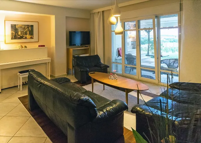 דירה Lovely Apartm.near Airport Kardiá
