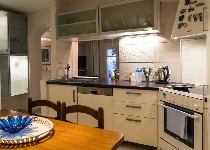 Lovely Apartm.near Airport Kardiá